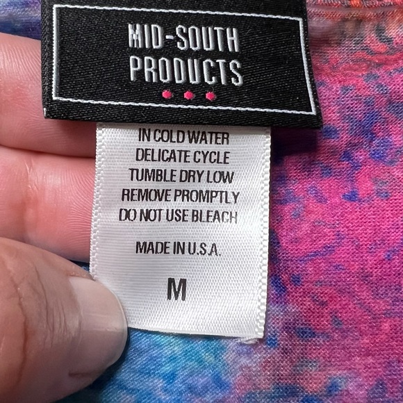 NWOT Mid-South Products Memphis 3-D Printed Graphic Cold Shoulder Tee Women’s M - Picture 5 of 6